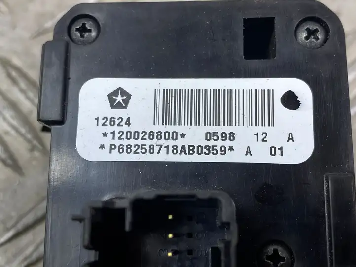 Jeep Grand Cherokee (2010 - 2021) P68258718AB0359 Включатель фонарей — фото 3