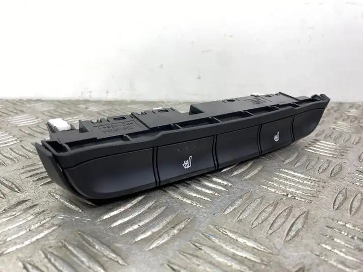 Hyundai Santa Fe (2018 - 2020) 93600S1030 Включатель обогрева — фото 5