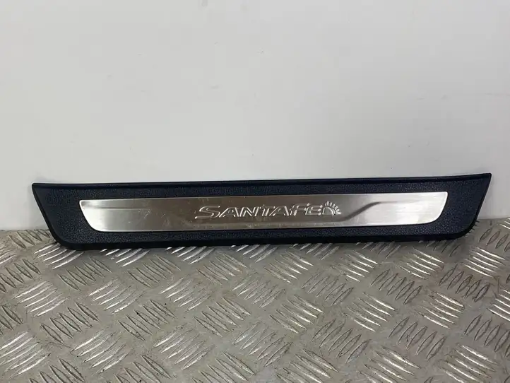 Hyundai Grand Santa Fe NC (2015 - 2018) 85879B8500 Наружная отделка заднего порога — фото 1
