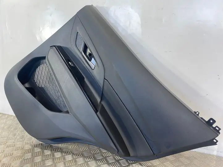 SsangYong Korando (2017 - )   Обшивка задней двери