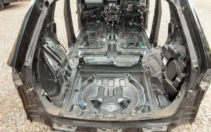 Jeep Grand Cherokee (2010 - 2021) Кузов — фото 3