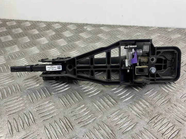 Dodge Durango (2013 - )  004589888AD Наружная ручка