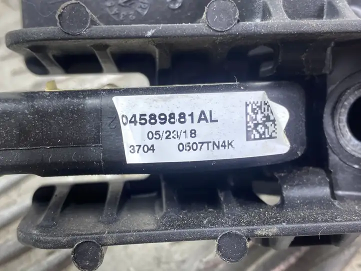 Jeep Grand Cherokee (2010 - 2021) 04589881AL Наружная ручка двери — фото 6