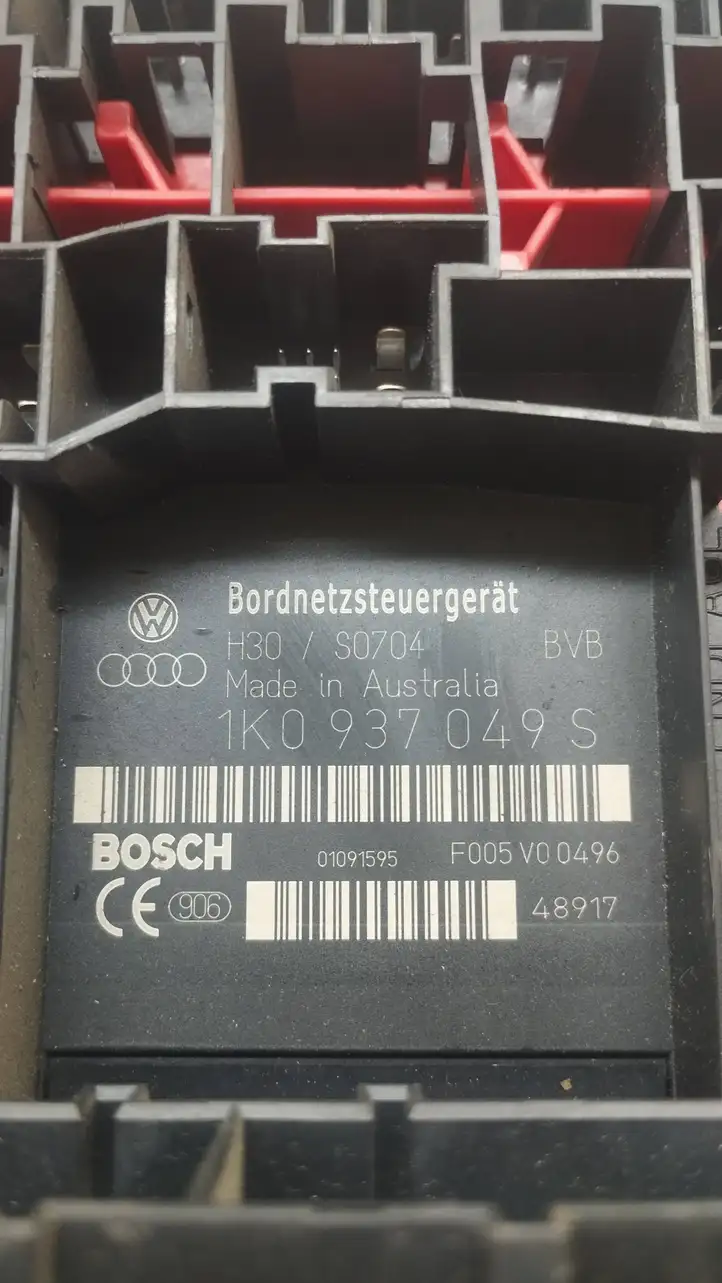Volkswagen Golf V (2003 - 2009) 1K0937049S Модуль комфорта — фото 3