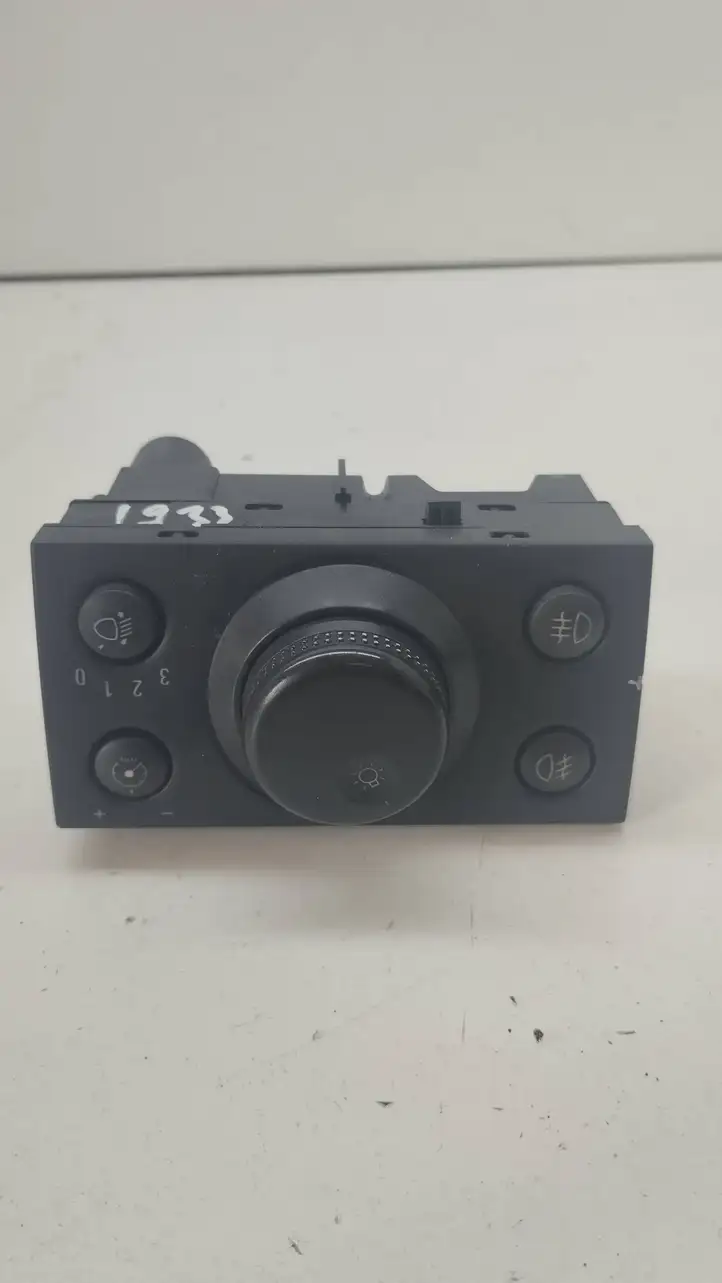 Opel Vectra (1999 - 2002)  9185881 Включатель фонарей