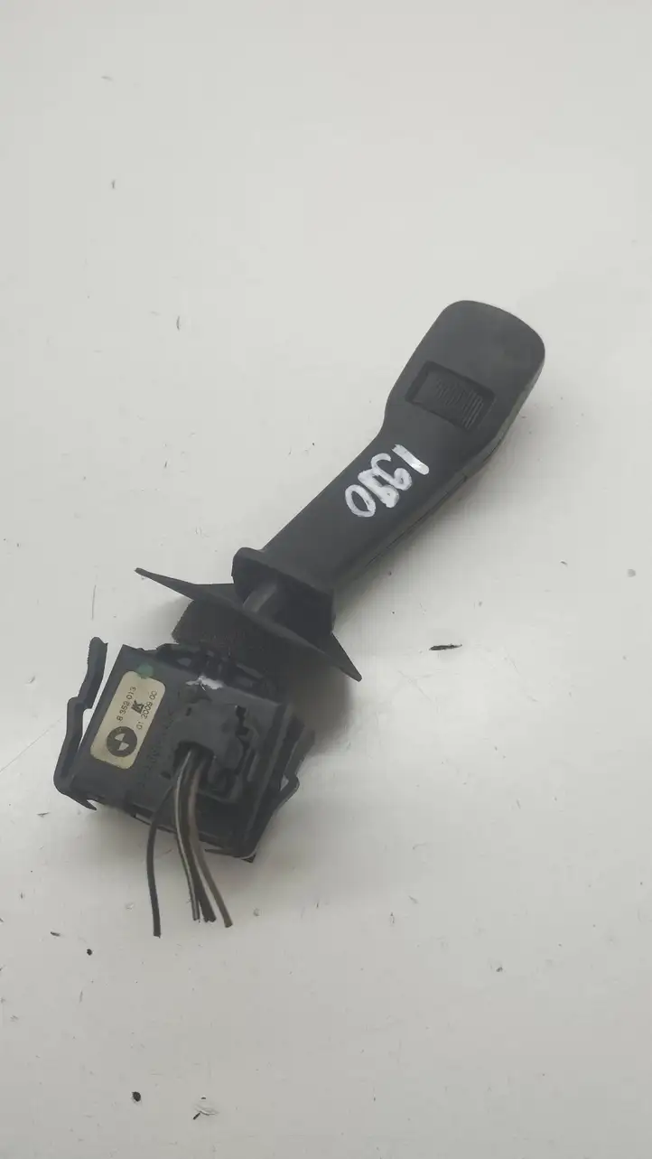 BMW 3 E46 (1998 - 2005)  8352013 Ручка стеклоочистителей