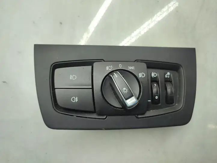 BMW 3 F30 F35 F31 (2012 - 2018) 9265305 Включатель фонарей — фото 3