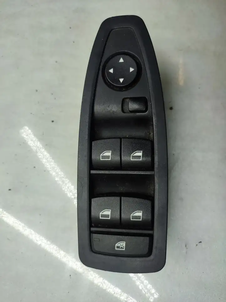 BMW 3 F30 F35 F31 (2012 - 2018) 9208110 Блок кнопок стеклоподъемников — фото 1