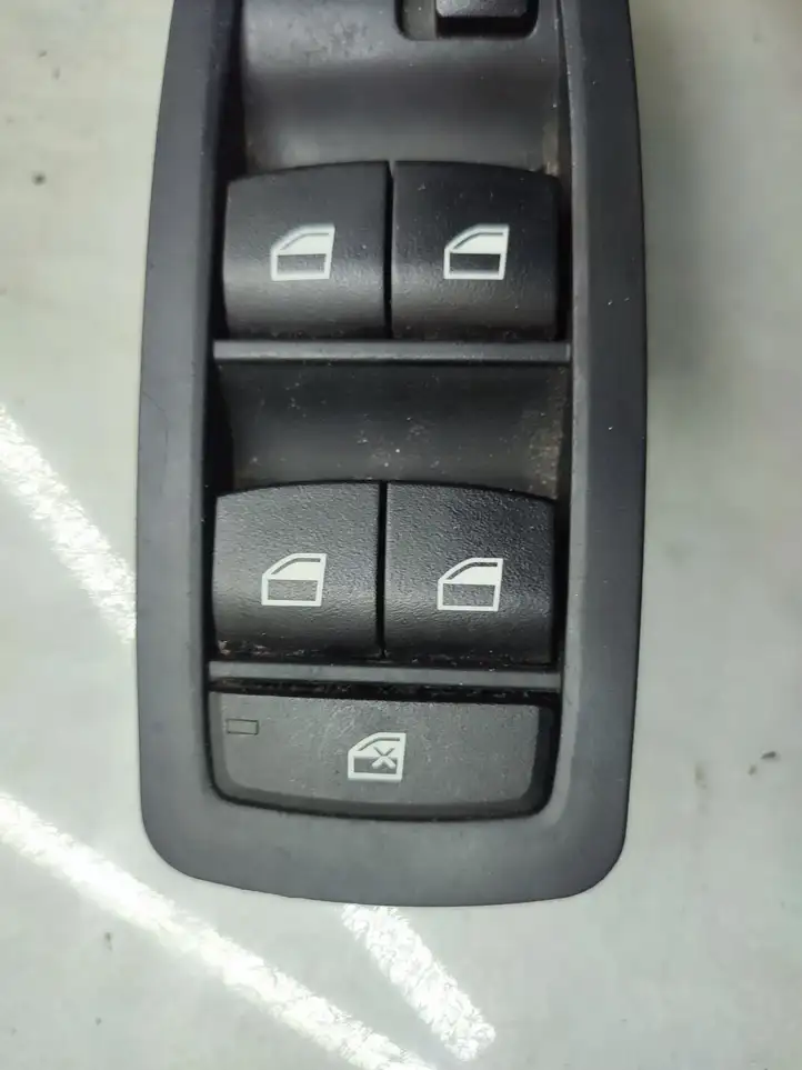 BMW 3 F30 F35 F31 (2012 - 2018) 9208110 Блок кнопок стеклоподъемников — фото 3