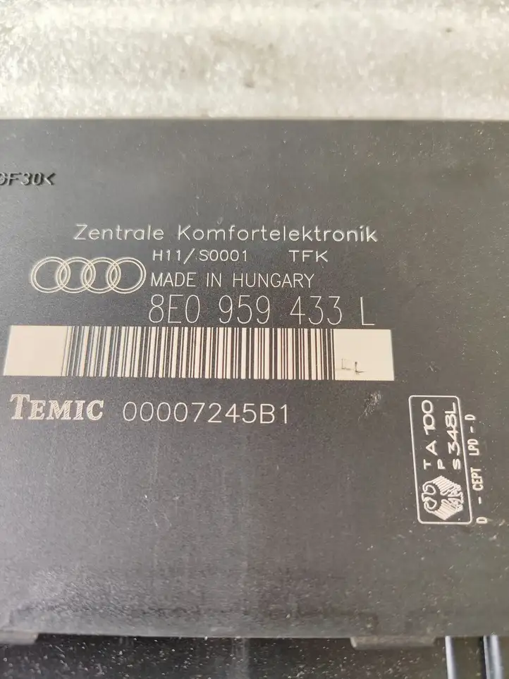 Audi A4 S4 B6 8E 8H (2000 - 2006) 8E0959433L Модуль комфорта — фото 3