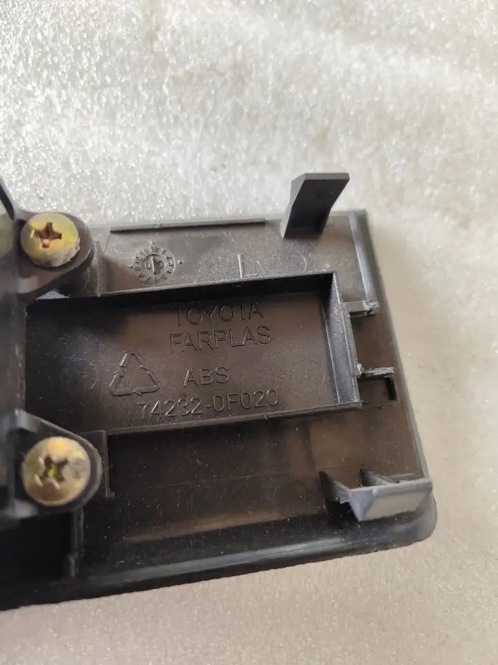 Toyota Corolla Verso AR10 (2004 - 2009) 742320F020 Блок кнопок стеклоподъемников — фото 3
