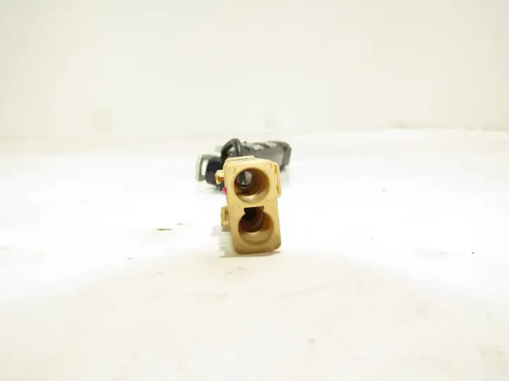 Volkswagen Tiguan (2007 - 2011)   Усилитель антенны