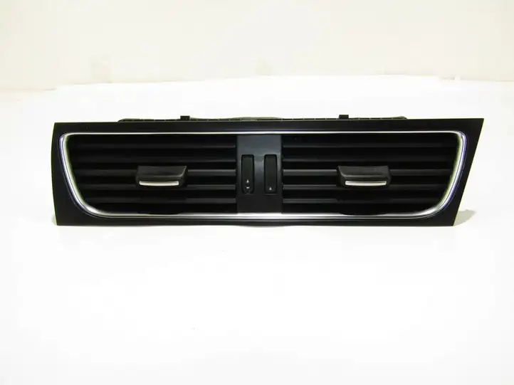 Audi A5 8T 8F (2007 - 2011) Центральный воздушный дефлектор — фото 1