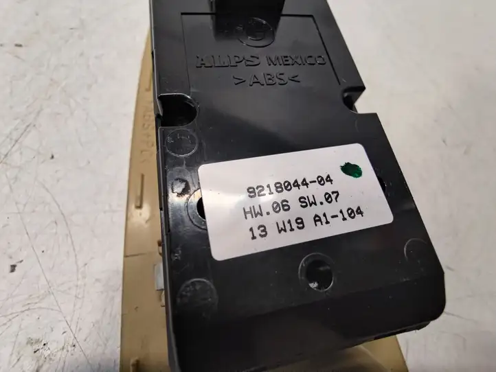 BMW X5 E70 (2006 - 2013) 9218044 Кнопка стеклоподъемников — фото 3