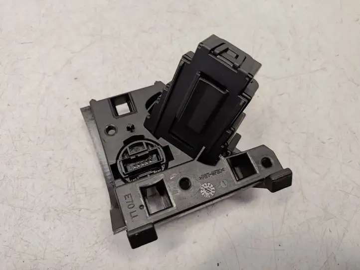 BMW X5 E70 (2006 - 2013)  6966714 Включатель зажигания и стартера