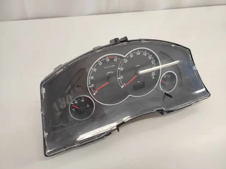 Opel Meriva (2006 - 2010)  87001437 Спидометр (приборный щиток)