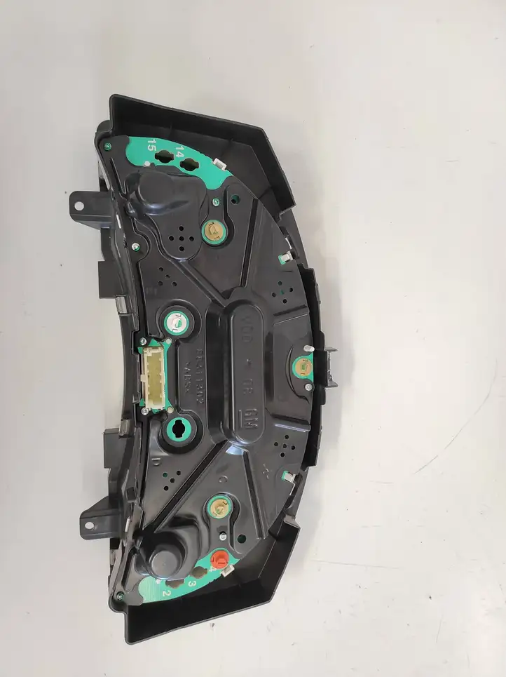 Opel Meriva (2006 - 2010)  87001437 Спидометр (приборный щиток)