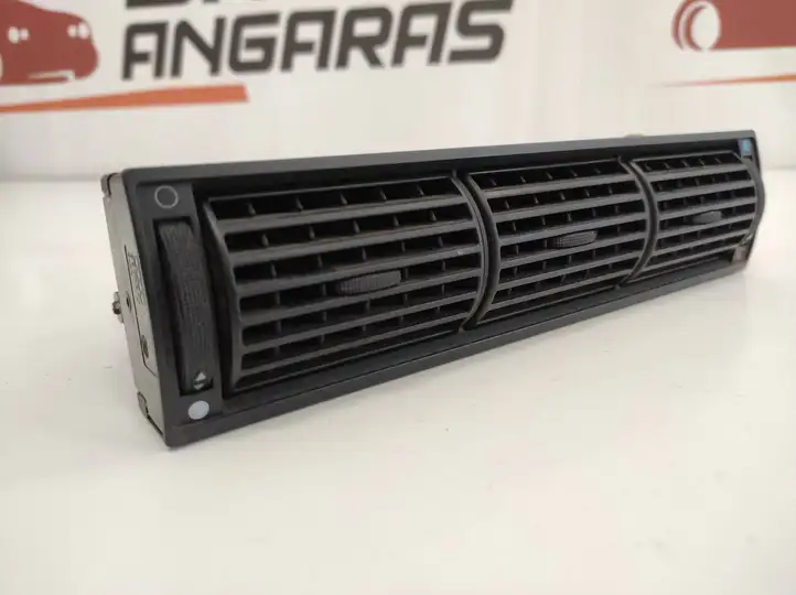 Renault Laguna III (2007 - 2015) 4A1820951B Центральный воздушный дефлектор — фото 2