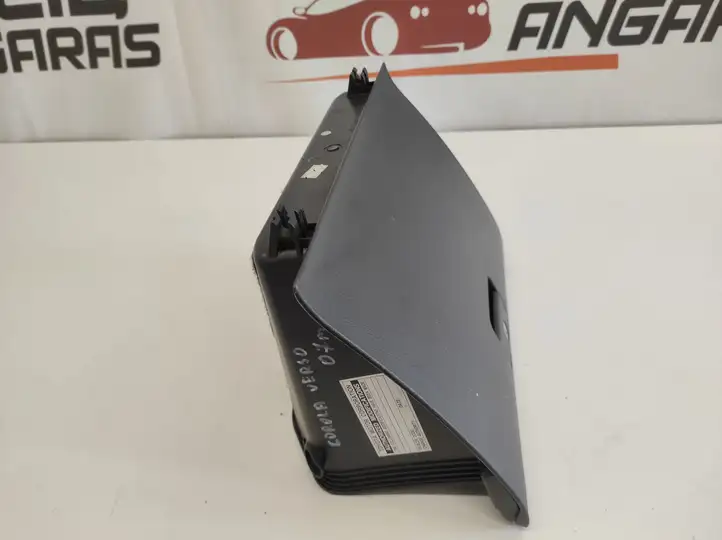 Toyota Corolla Verso AR10 (2004 - 2009) 555510F010 Вещевой ящик — фото 6