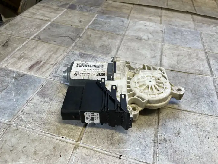 Volkswagen Touran I (2003 - 2010)  1K0959703B Механизм подъема окон задней двери