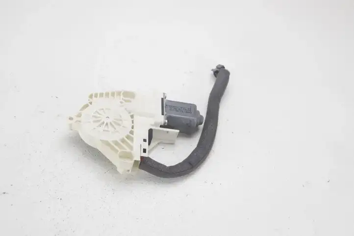Skoda Yeti (5L) (2009 - 2012) 5L0959811A Стеклоподъемник задней двери — фото 1