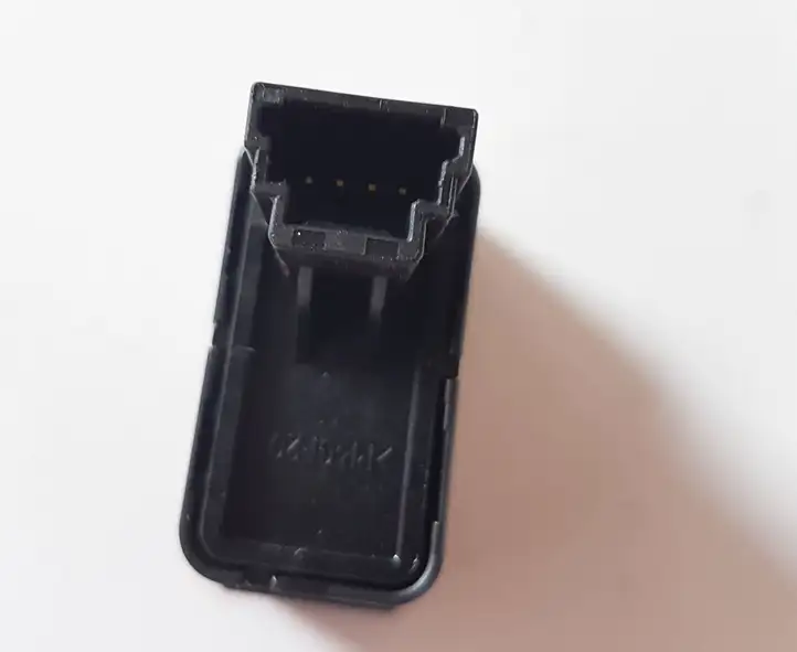 Mazda CX-5 (2012 - 2015)  KD45664H0 Включатель аварийных фонарей