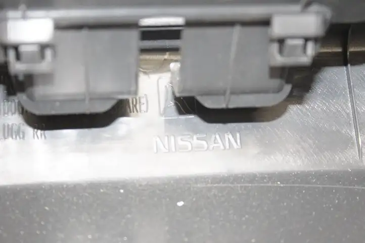 Nissan Qashqai (2010 - 2013) 84992JD00A Отделка порога багажника — фото 4