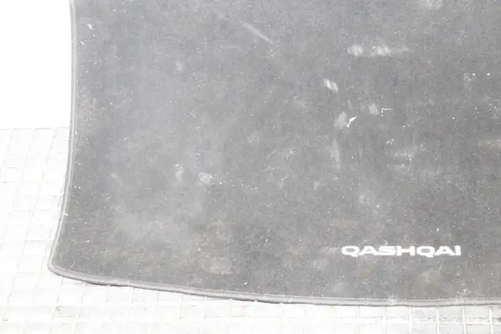 Nissan Qashqai (2010 - 2013)   Пол багажника