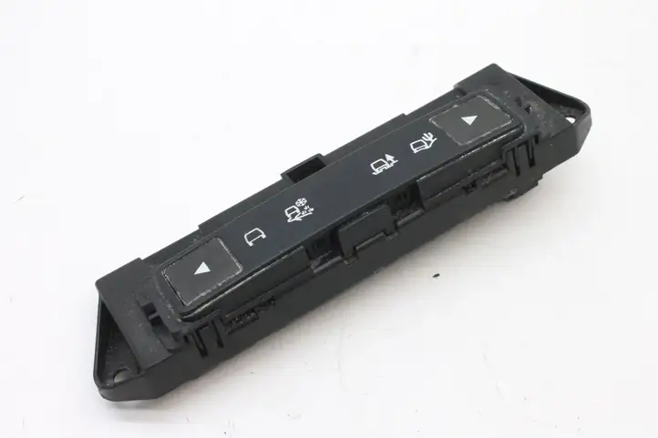 Land Rover Evoque I (2011 - 2015) EJ3214B596AB Кнопка фаркопа в багажнике — фото 1