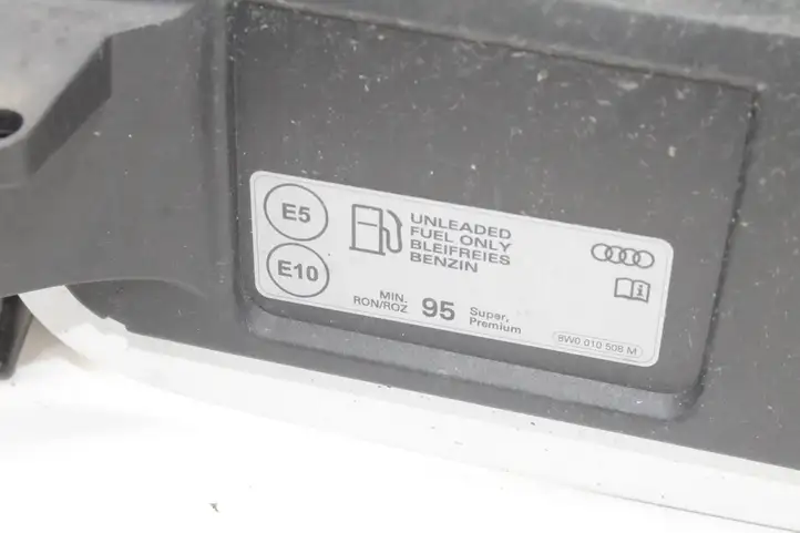 Audi A5 (2016 - )  8W7809906 Отделка у крышки топливного бака