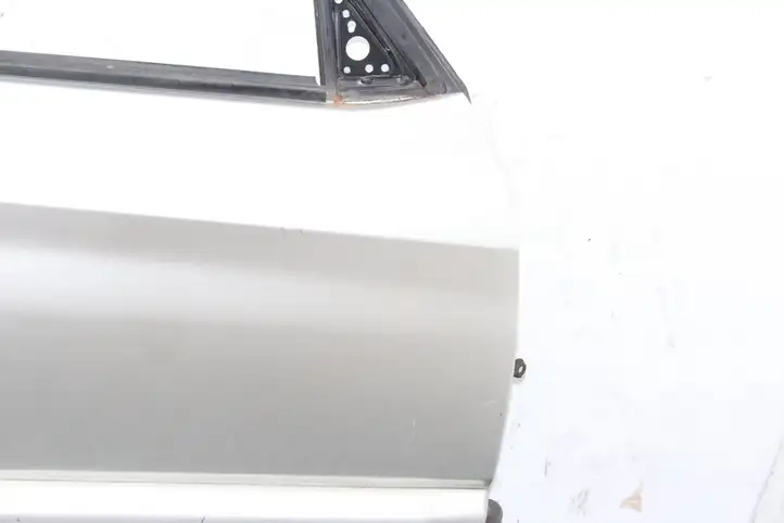 Toyota Land Cruiser (HDJ90) (1996 - 2002)   Дверь