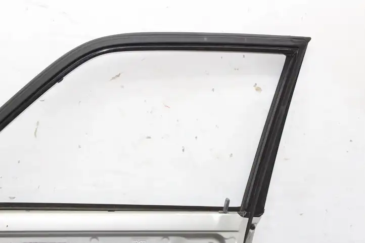 Toyota Land Cruiser (HDJ90) (1996 - 2002)   Дверь