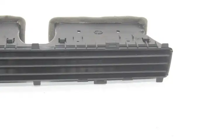 Audi A5 (2016 - )  09634006 Воздушная решётка окна