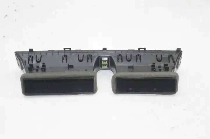 Audi A5 (2016 - )  09634006 Воздушная решётка окна