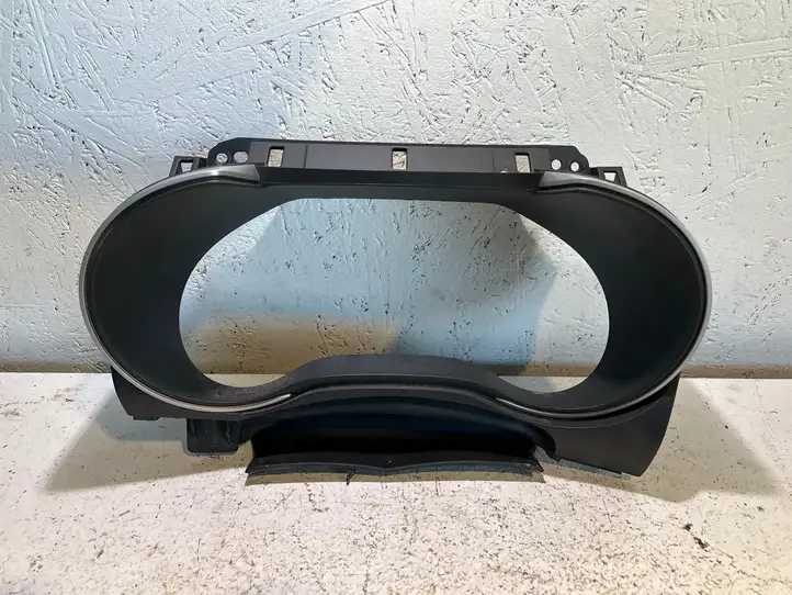 Nissan Maxima (2015 - 2018)  682404RA0A Отделка радио/ навигации