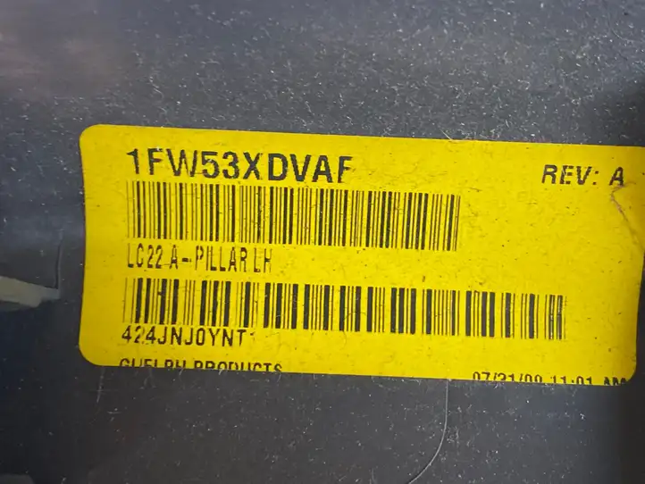 Dodge Challenger (2010 - 2014) 1FW53XDVAF Обшивка стойки A — фото 3