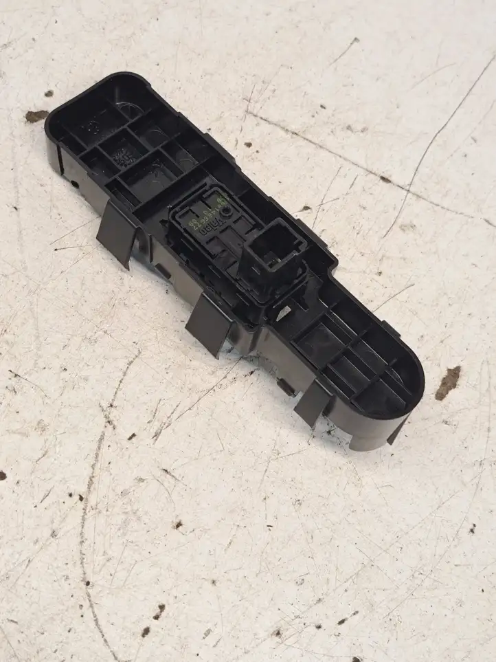 Citroen C4 (2004 - 2008) 9651465677 Кнопка стеклоподъемников — фото 7
