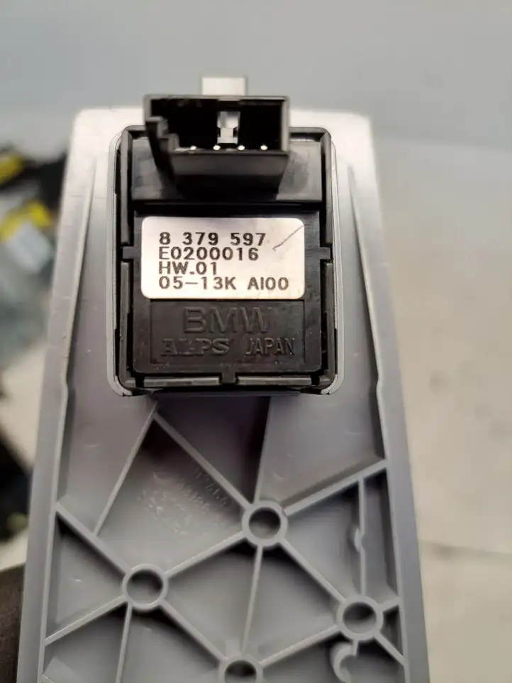 BMW 7 E65 E66 (2001 - 2008) 7024647 Кнопка стеклоподъемников — фото 3