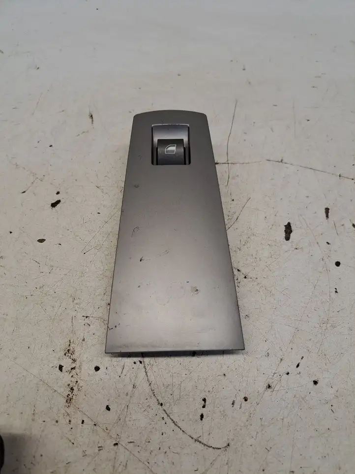 BMW 7 E65 E66 (2001 - 2008) 7024647 Кнопка стеклоподъемников — фото 4