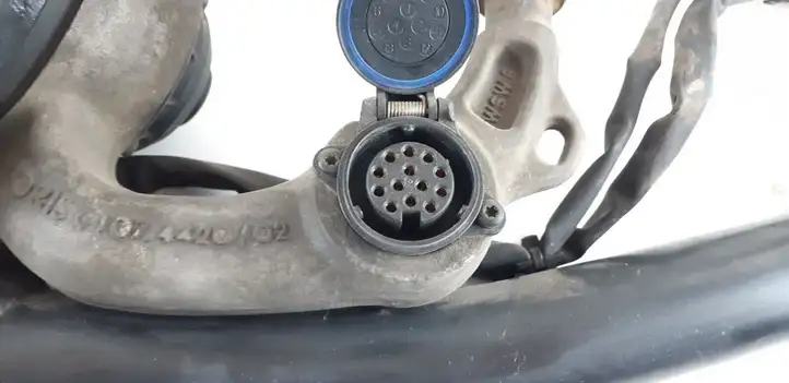 Mercedes-Benz C W205 (2014 - 2021)  2053102900 Комплект крюка