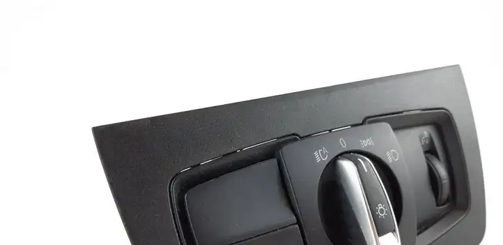 BMW 3 F30 F35 F31 (2012 - 2018) 9393939 Включатель фонарей — фото 2