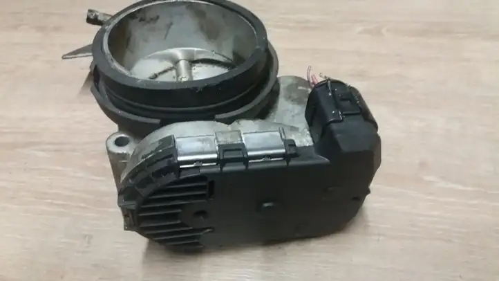 Audi A6 S6 C5 4B (2001 - 2004) 078133062B Дроссельная заслонка — фото 1