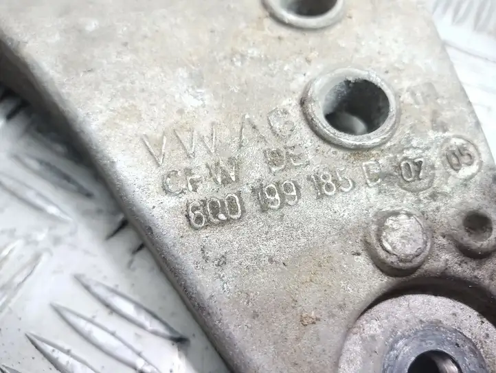 Seat Ibiza III (6L) (2002 - 2008) 6Q0199185 Кронштейн двигателя — фото 4