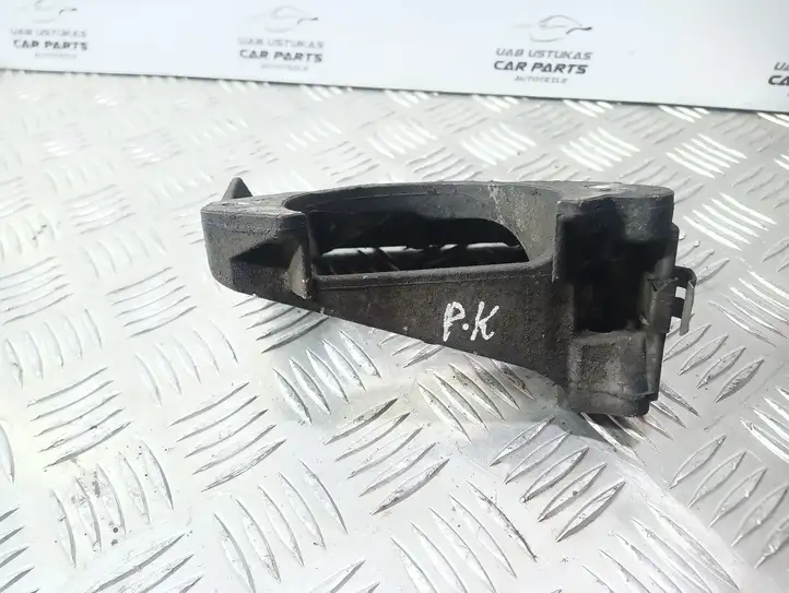BMW 5 E60 E61 (2004 - 2010) 6761117 Кронштейн двигателя — фото 2