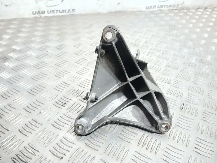 Audi A4 S4 B8 8K (2007 - 2011) 8E0199308 Кронштейн двигателя — фото 3