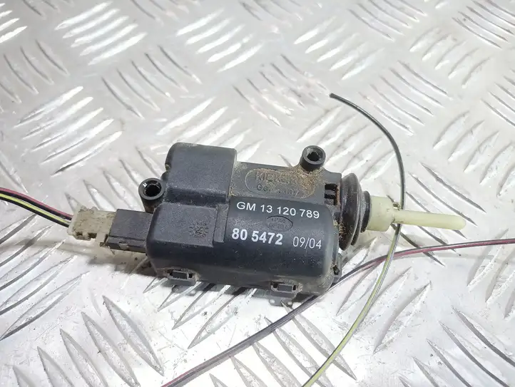 Opel Meriva A (2002 - 2006) 13120789 Привод замка крышки топливного бака — фото 2