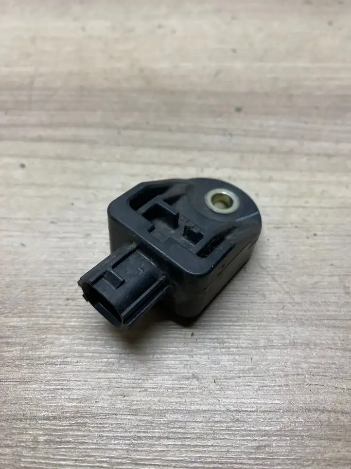 Toyota Auris E180 (2012 - 2018)  8917302090 Датчик удара надувных подушек