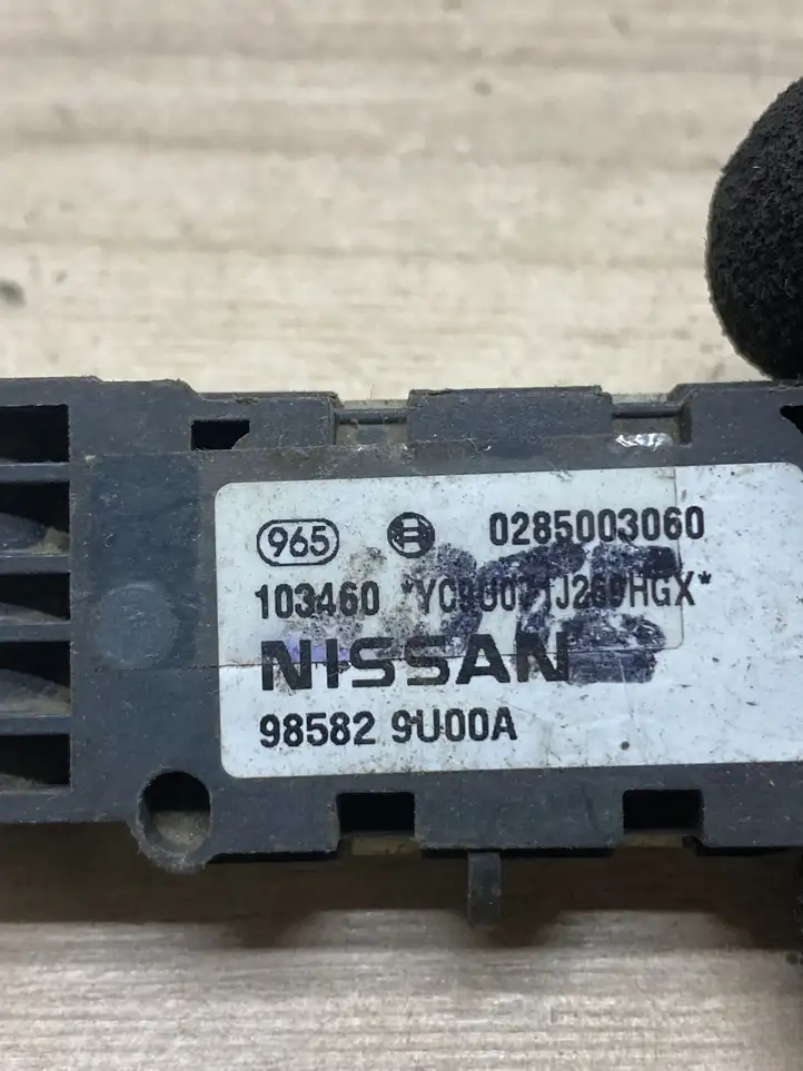Nissan Note (E11) (2006 - 2014) 985829u00a Датчик удара SRS — фото 3