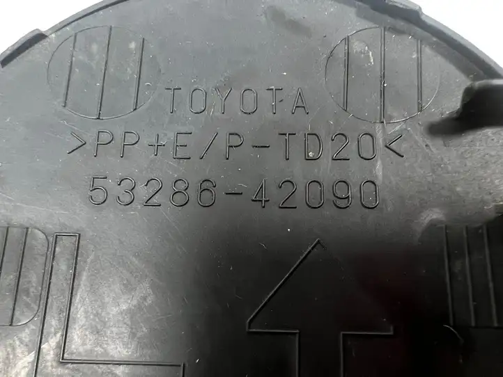 Toyota RAV 4 (XA40) (2012 - 2018) 5328642090 Заглушка буксировочной петли — фото 4