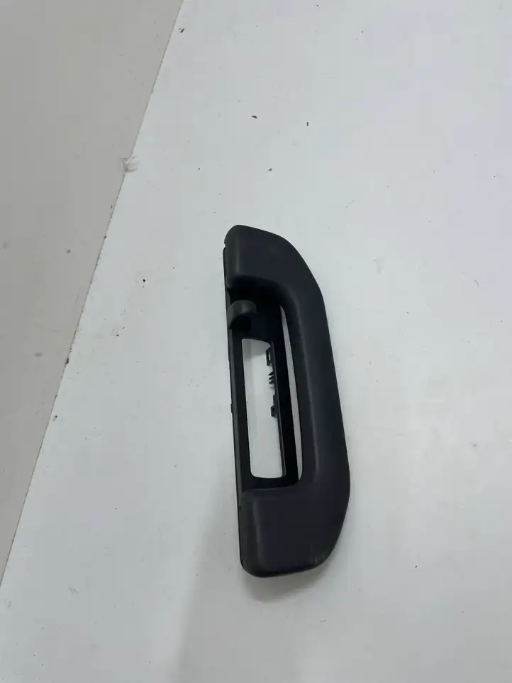 Mercedes-Benz C W205 (2014 - 2021)  A0998150100 Задняя ручка